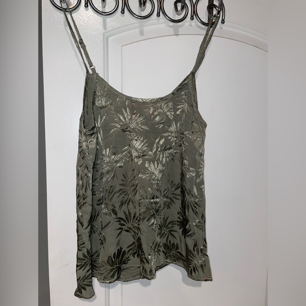 New! XIRENA Rei Printed Cami Top in Green Sage Palm 🌿 XS  NWT! - Picture 5 of 8